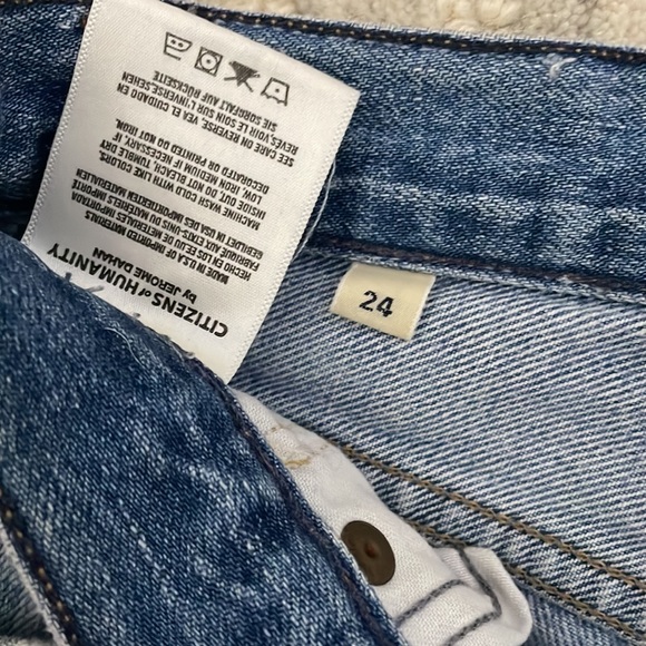 Citizens of Humanity Liya High Rise Classic Fit Crop | Torn - Picture 8 of 9